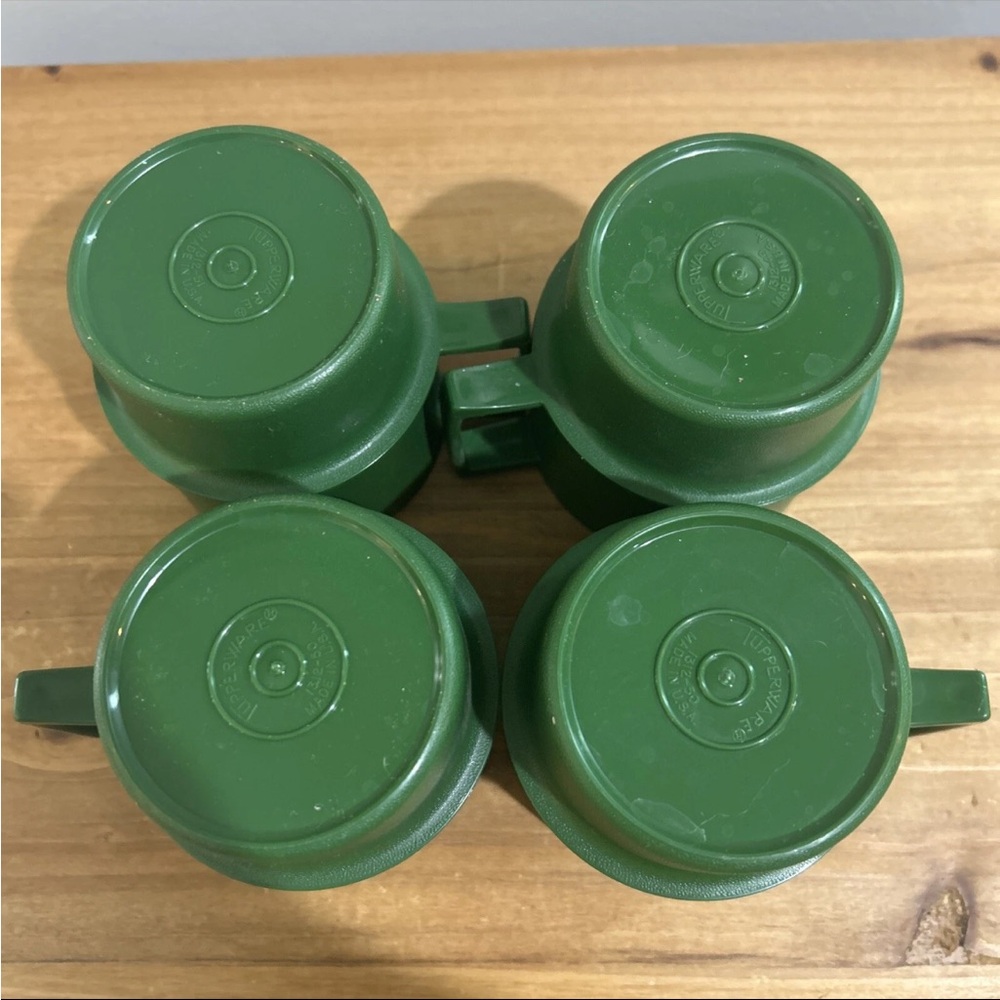 Vintage Tupperware Stackable Christmas Coffee Cups Mugs - Picture 4 of 5